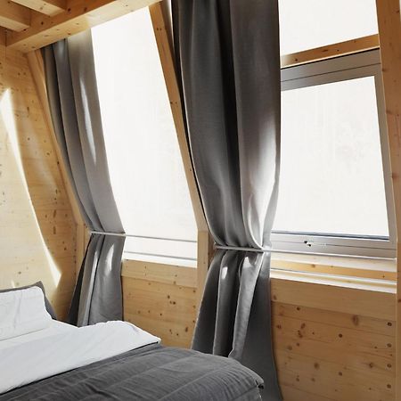 Mondholz - Urban Inn 24-7 Innsbruck Kültér fotó