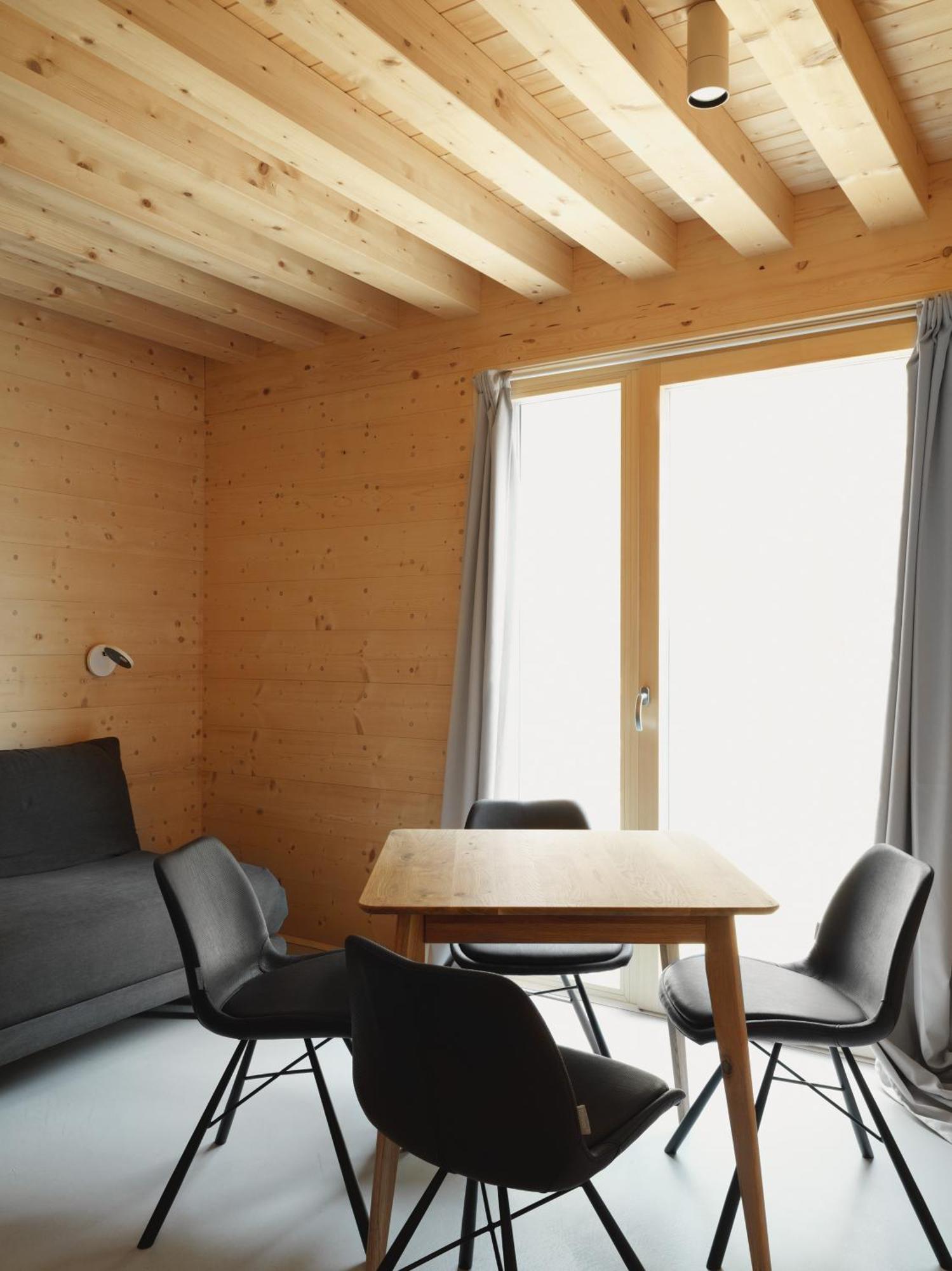 Mondholz - Urban Inn 24-7 Innsbruck Kültér fotó